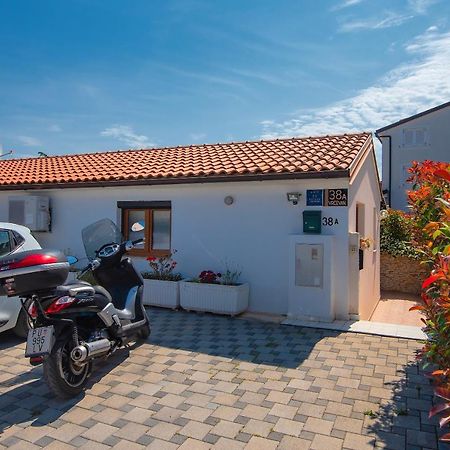 Holiday Home Jasminka Medulin Exterior foto